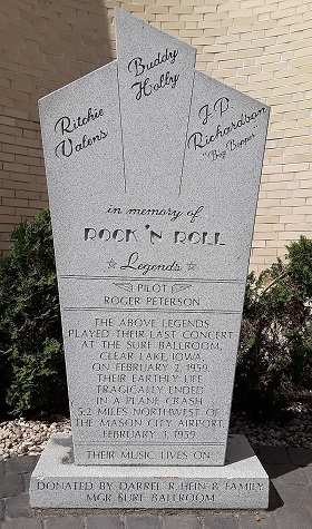 ASBuddyHollyMonumentatSurfBallroomClearwaterIowa.jpg