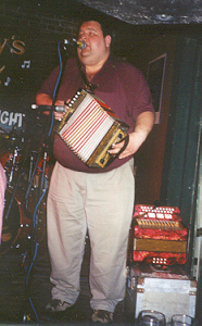 ASECMA2004PictMarkHiscockofShanneyganockperforming.jpg