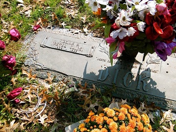 ASPatsyClinesGraveMarker.jpg