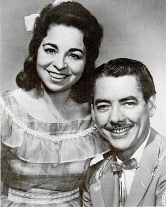 ASWilmaLeeandStoneyCooperpromoPhoto.jpg